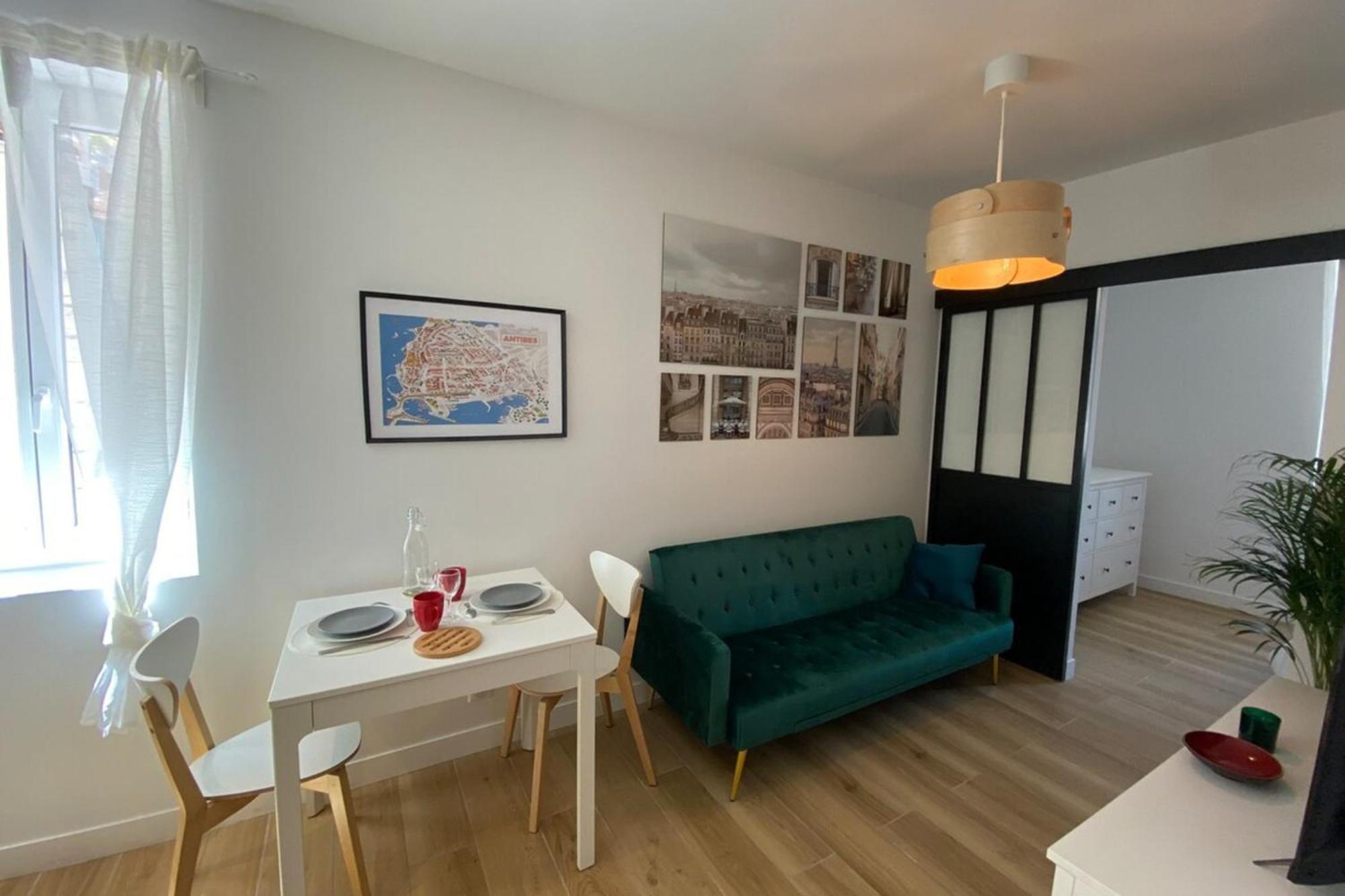 06An - Beautiful Apartment In The Heart Of Old 앙티브 외부 사진