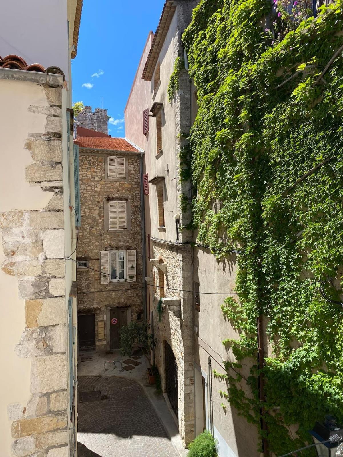 06An - Beautiful Apartment In The Heart Of Old 앙티브 외부 사진